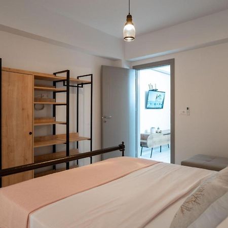 Aleksandra Apartments Sarandë Esterno foto