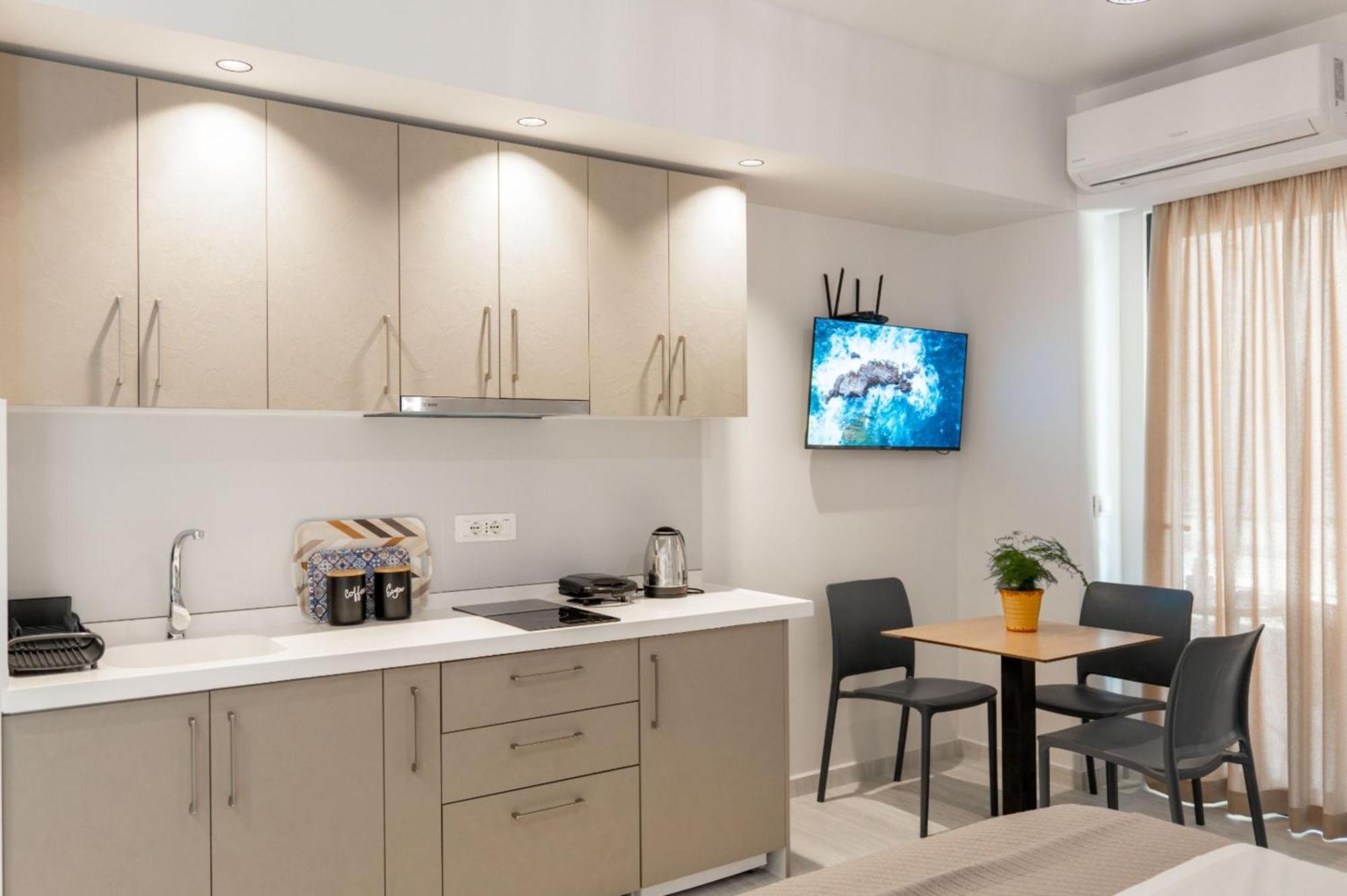 Aleksandra Apartments Sarandë Esterno foto