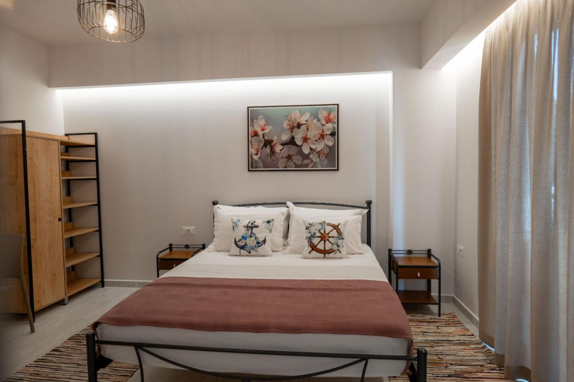 Aleksandra Apartments Sarandë Esterno foto