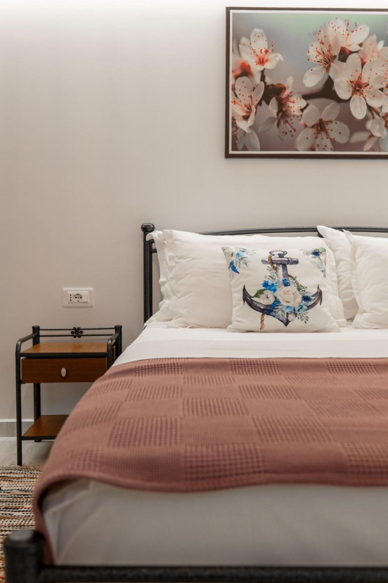 Aleksandra Apartments Sarandë Esterno foto