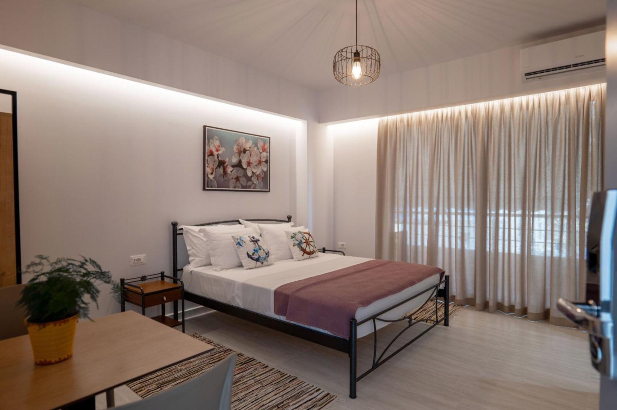 Aleksandra Apartments Sarandë Esterno foto