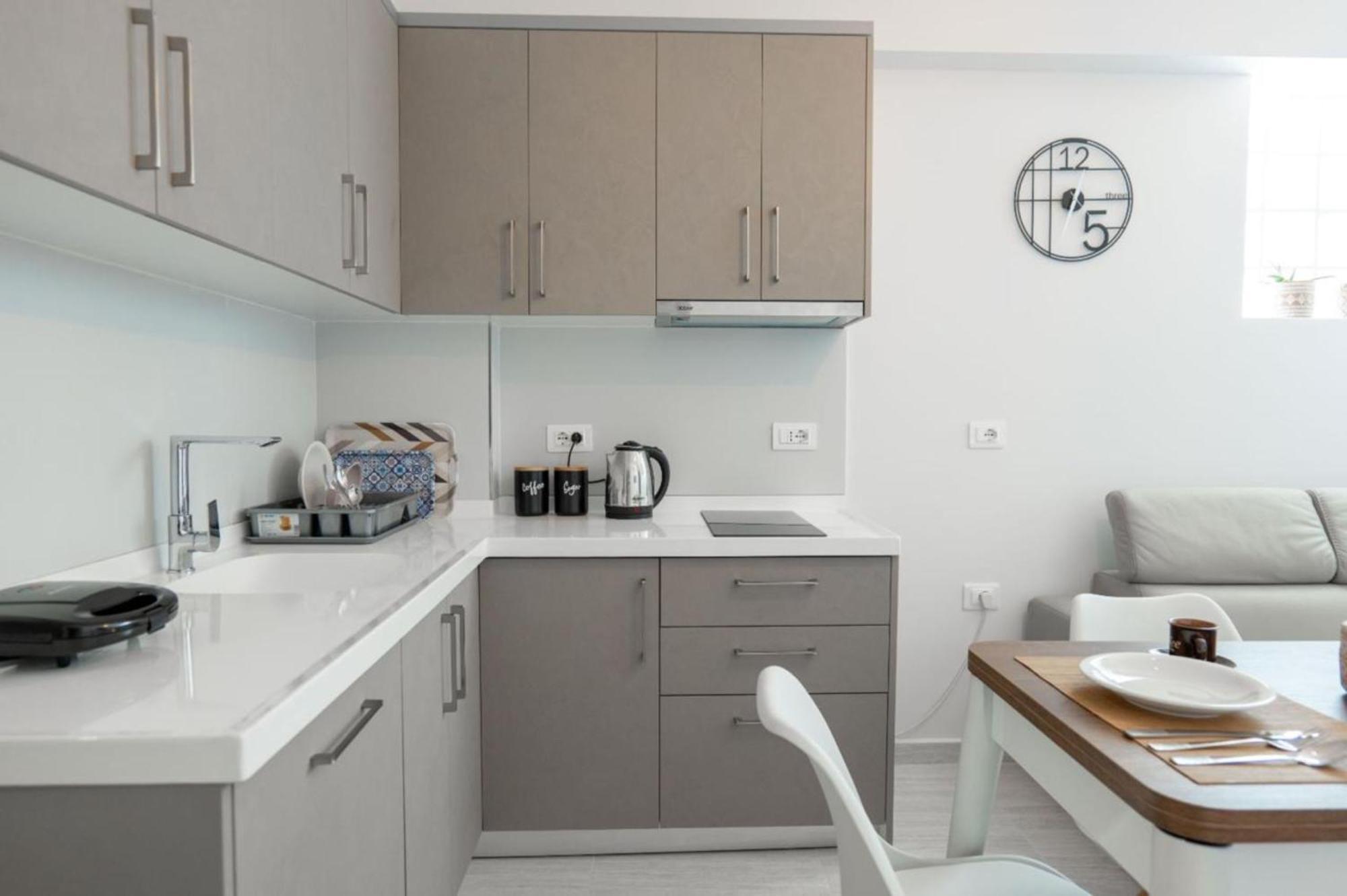 Aleksandra Apartments Sarandë Esterno foto