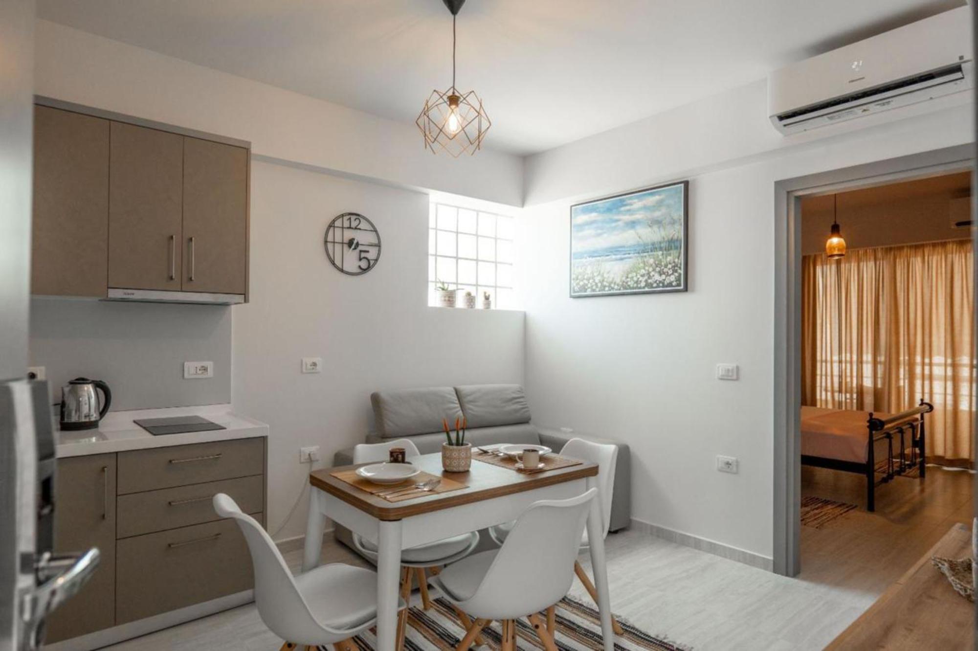 Aleksandra Apartments Sarandë Esterno foto